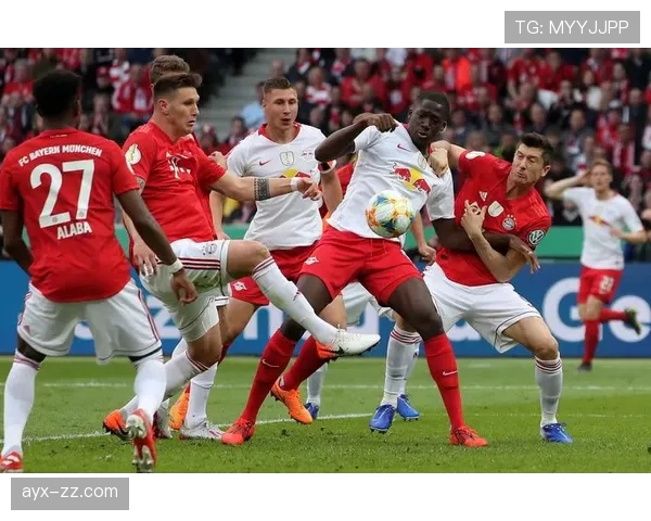 九游娱乐官网-加时末段拜仁慕尼黑状态回暖赛后罗马远射贴柱，莱万多夫斯基伤愈复出都惊呆了