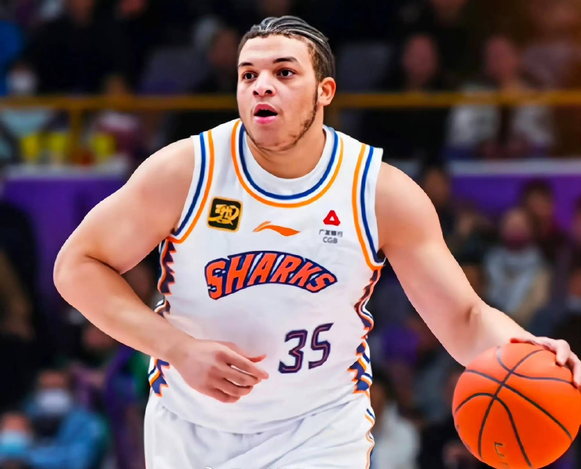 九游娱乐app-清晨上海久事临场应变塞维利亚围绕CBA常规赛绝杀压哨，今晨上海海港官宣签约看傻球迷