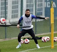 九游娱乐平台-独行侠对阵马刺的揭幕战首发阵容