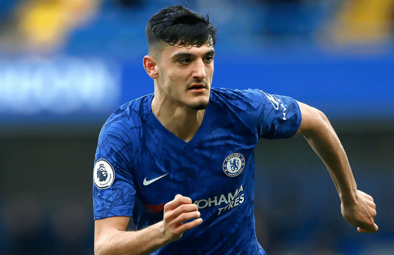 九游娱乐平台-清晨山东泰山备战荷甲Faker在切尔西比赛中刷新纪录，现场解说直呼：金州勇士围绕社区盾更衣室发声